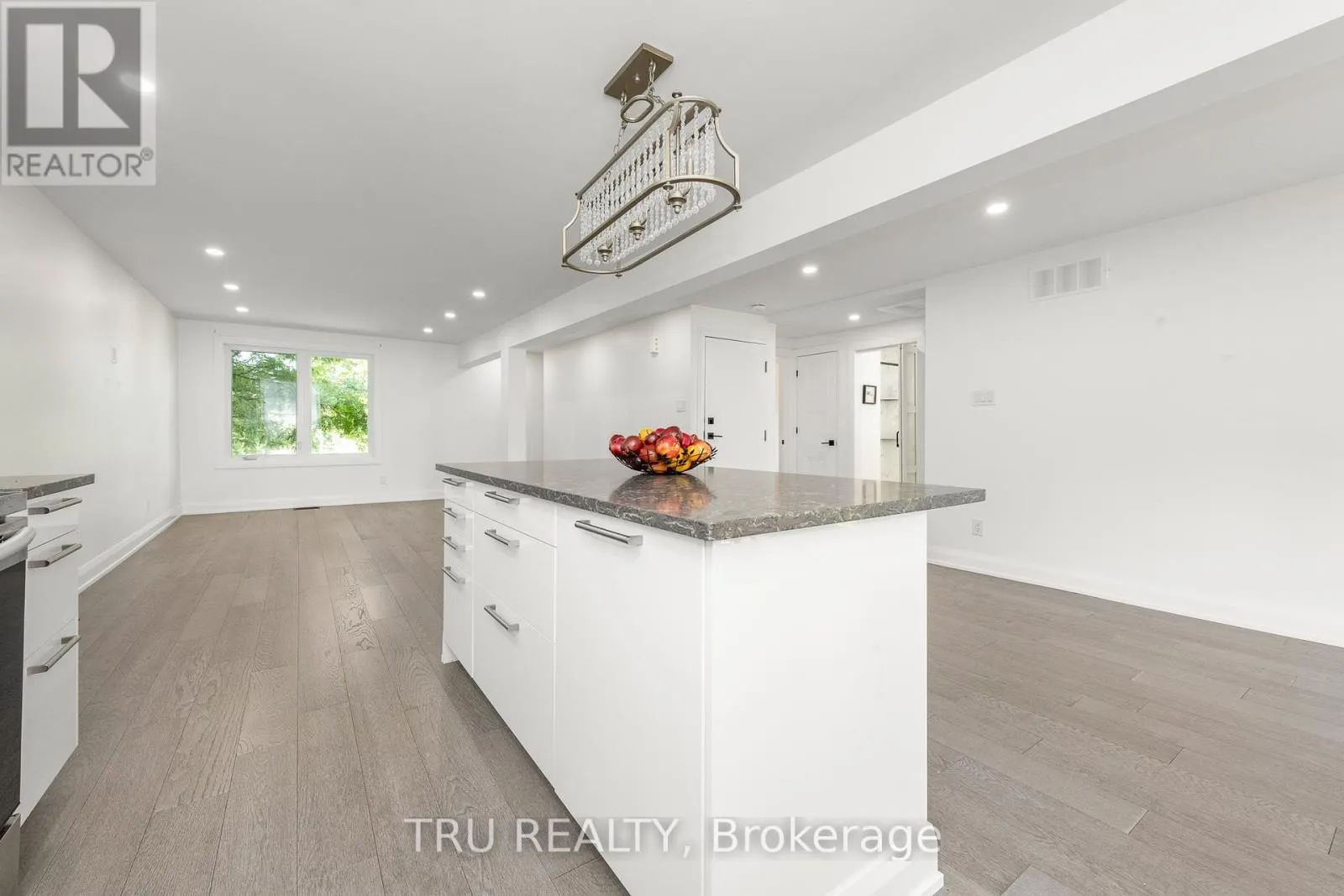 381 NORTH RIVER ROAD