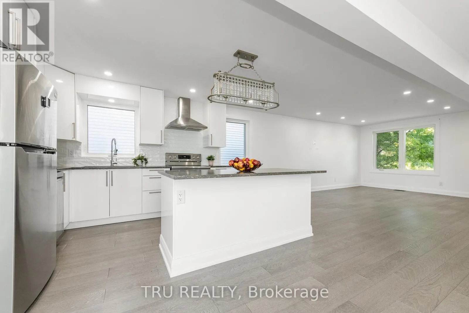 381 NORTH RIVER ROAD
