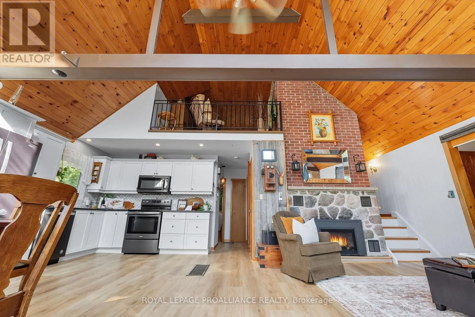 383 HANSEN ROAD