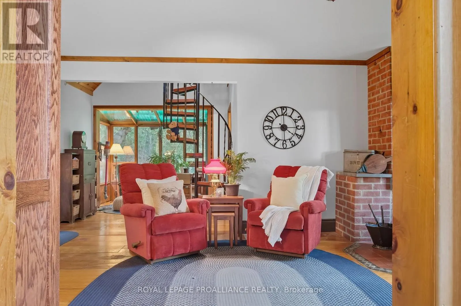 383 HANSEN ROAD