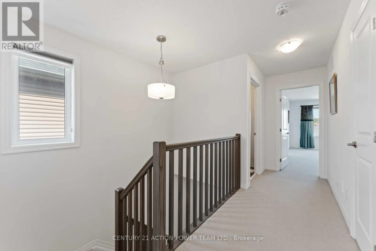 214 GOSSAMER STREET