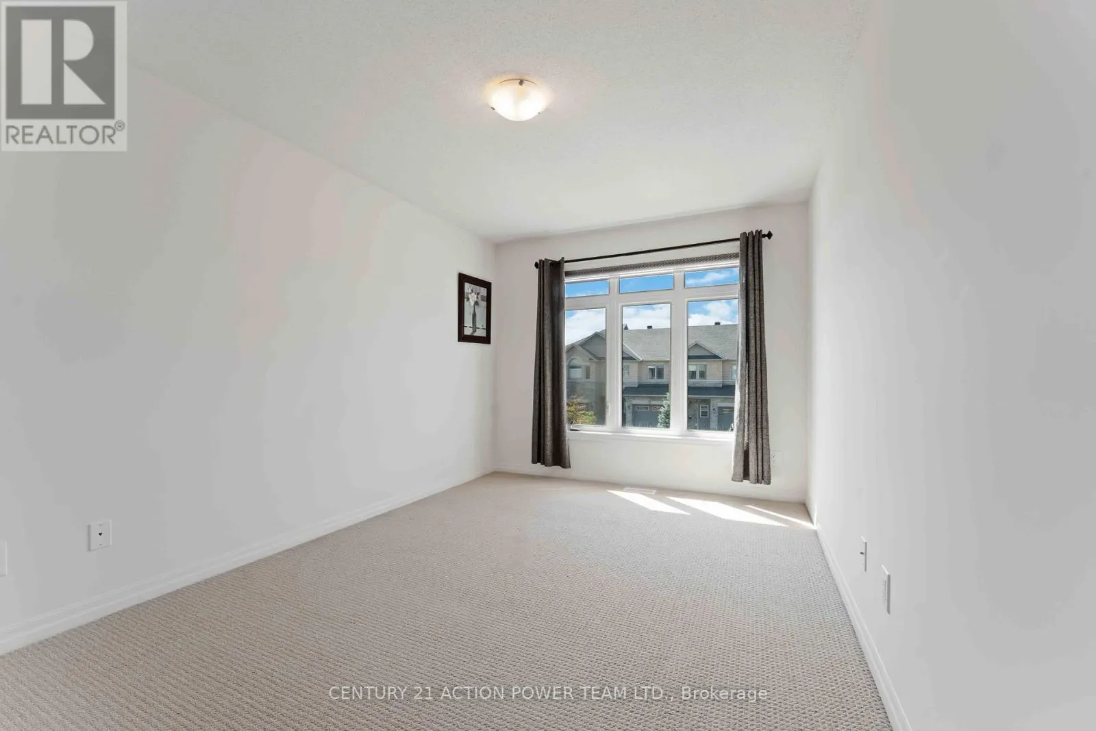 214 GOSSAMER STREET