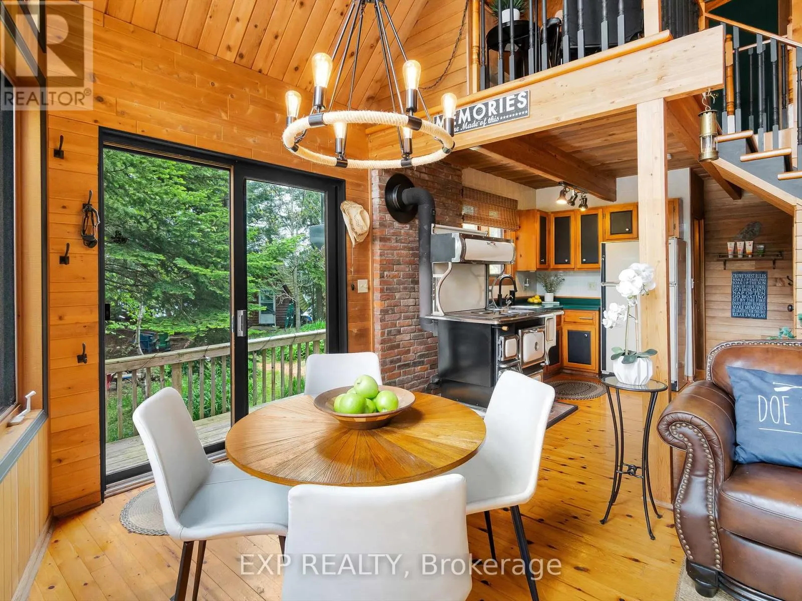 230 DOE LAKE PENINSULA