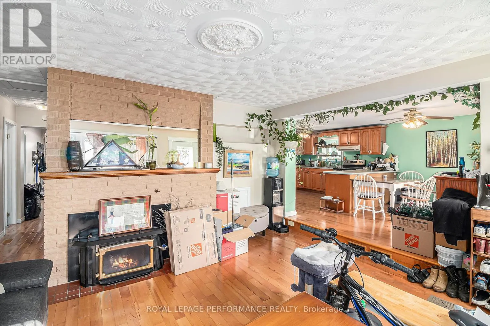 724 ST ANTOINE STREET
