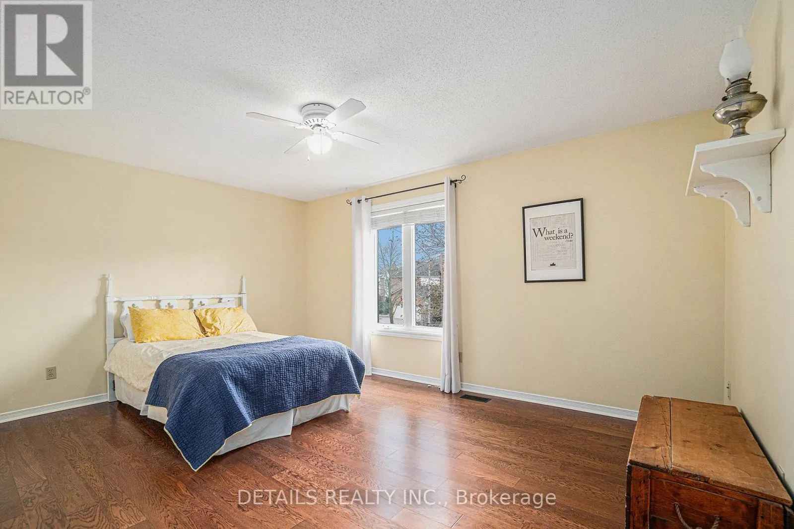 221 MACDOUGALL STREET
