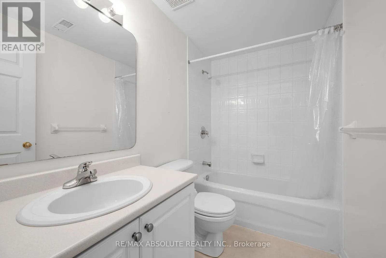 87 WATERTHRUSH CRESCENT