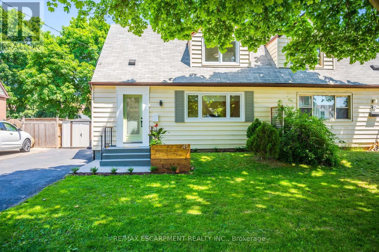 45 GLENGROVE AVENUE