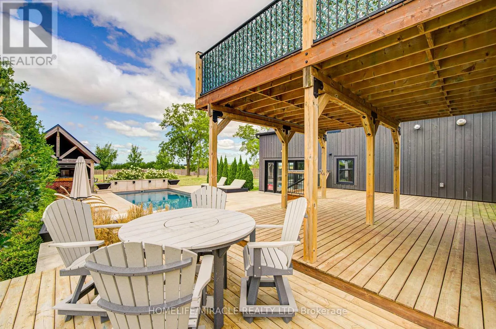 9214 OAK RIDGES DRIVE