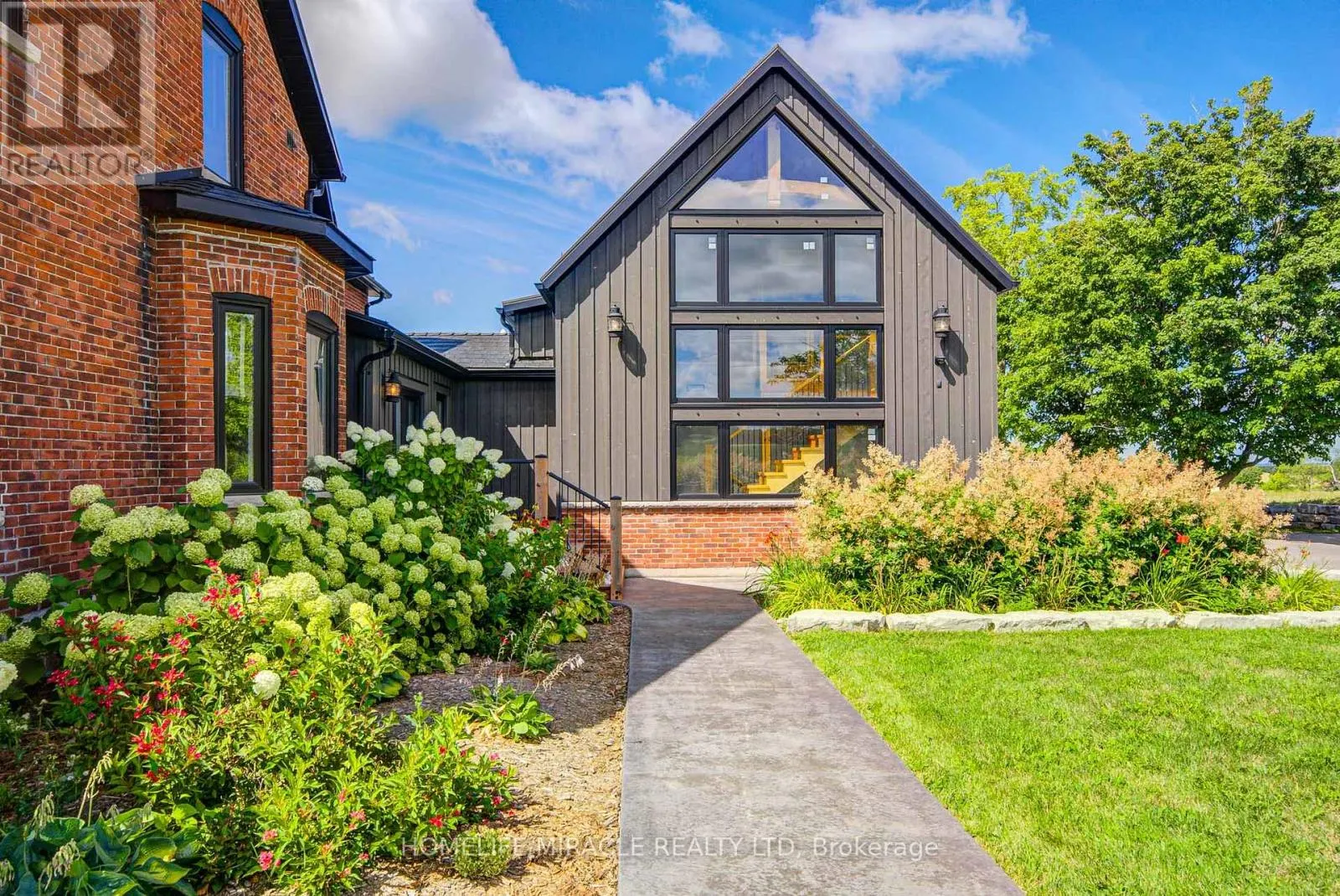 9214 OAK RIDGES DRIVE