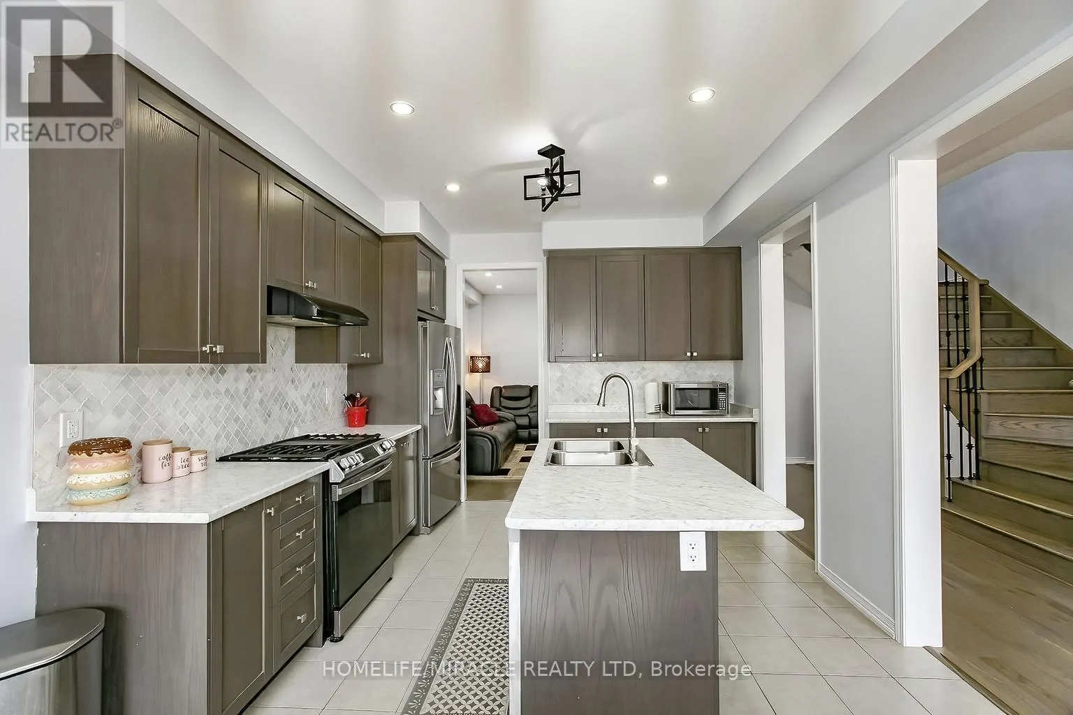 154 MUNRO CIRCLE