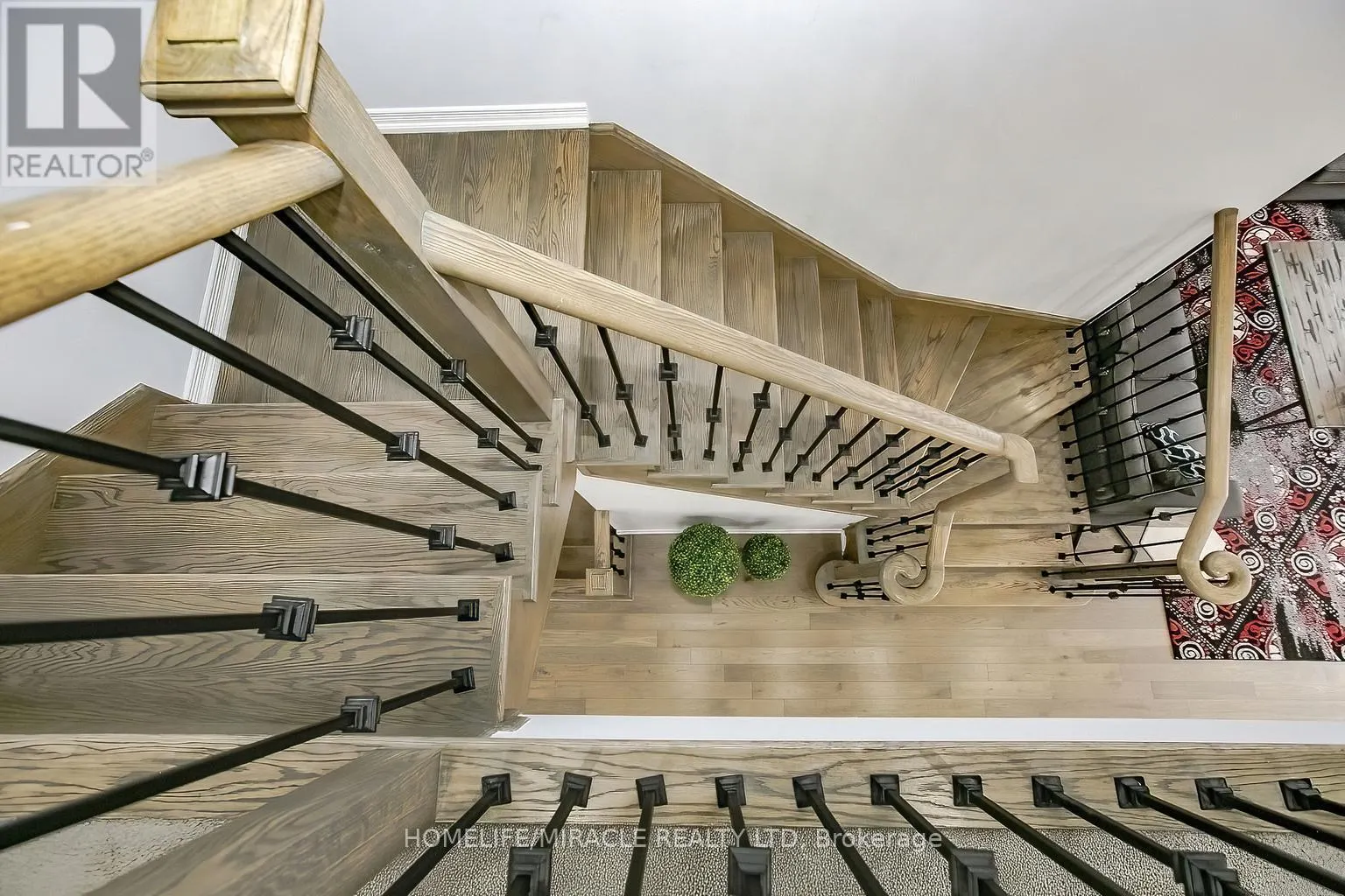 154 MUNRO CIRCLE