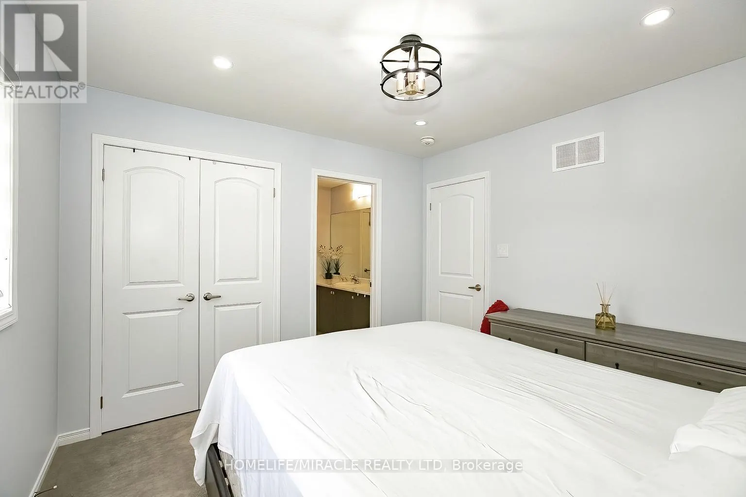 154 MUNRO CIRCLE
