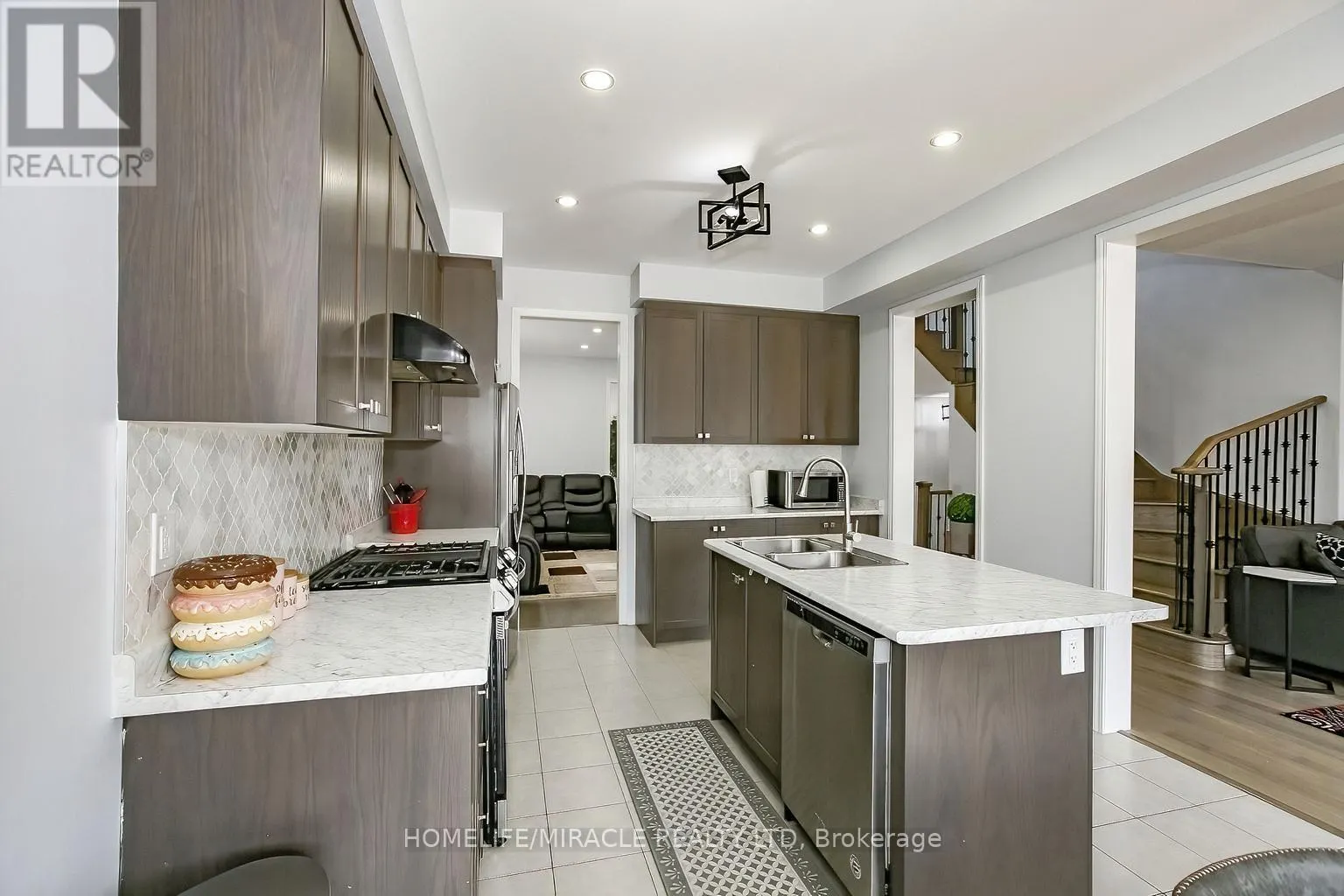 154 MUNRO CIRCLE