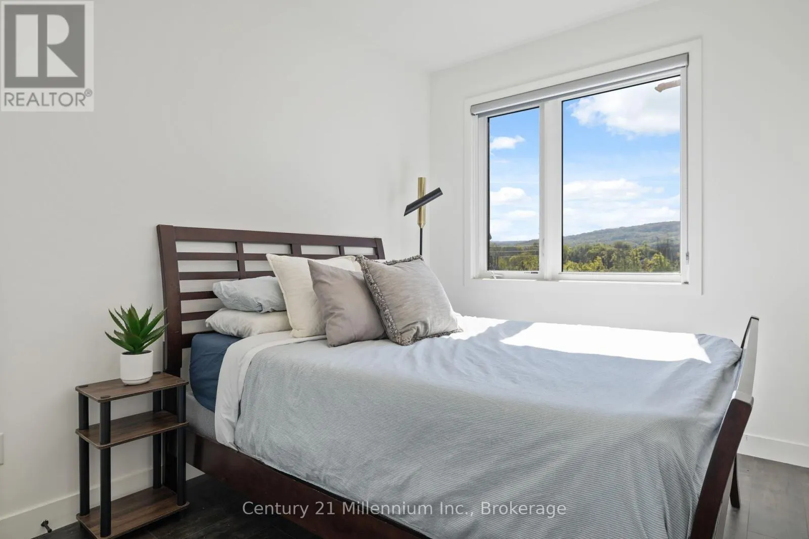 306 - 20 BECKWITH LANE, #306