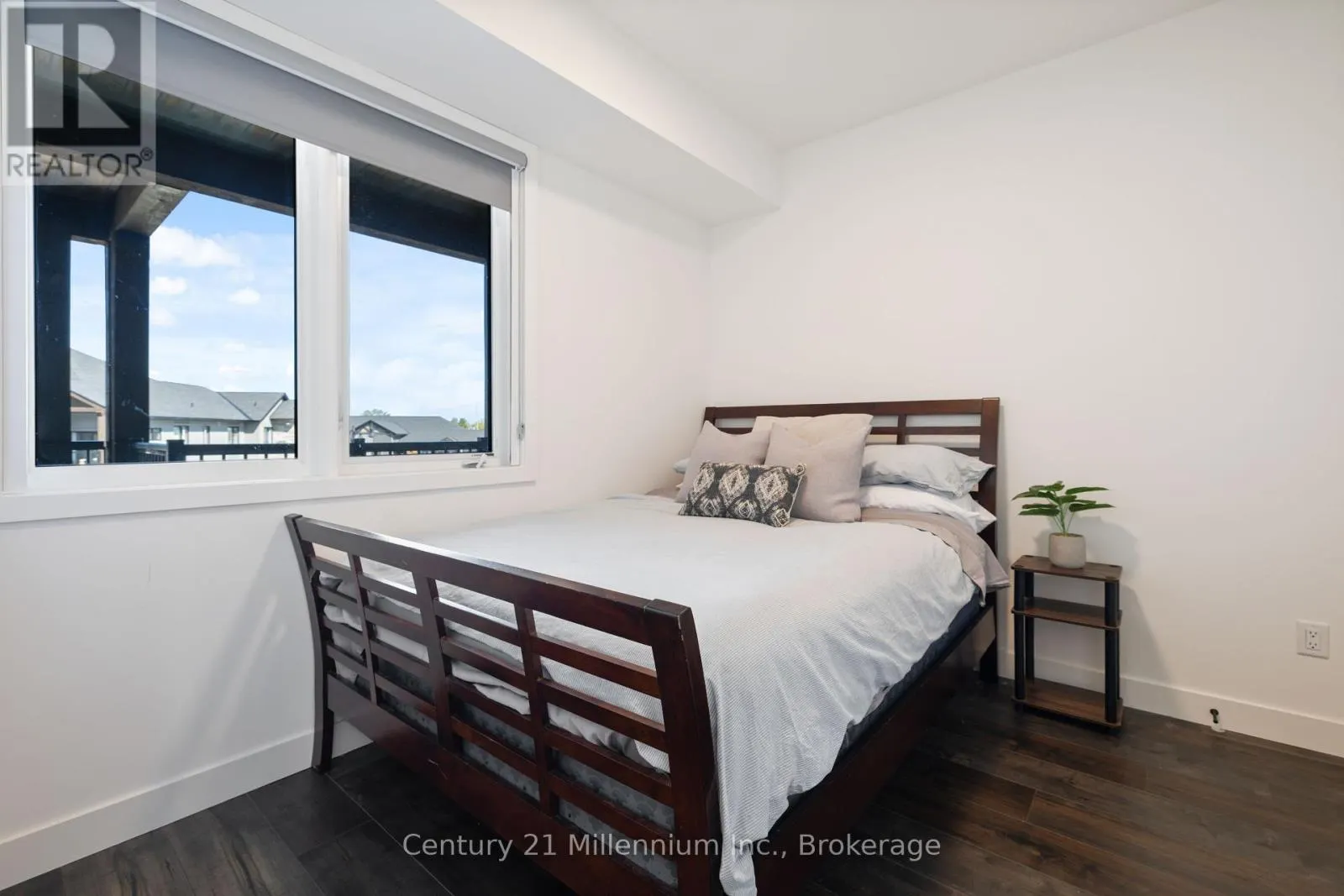 306 - 20 BECKWITH LANE, #306