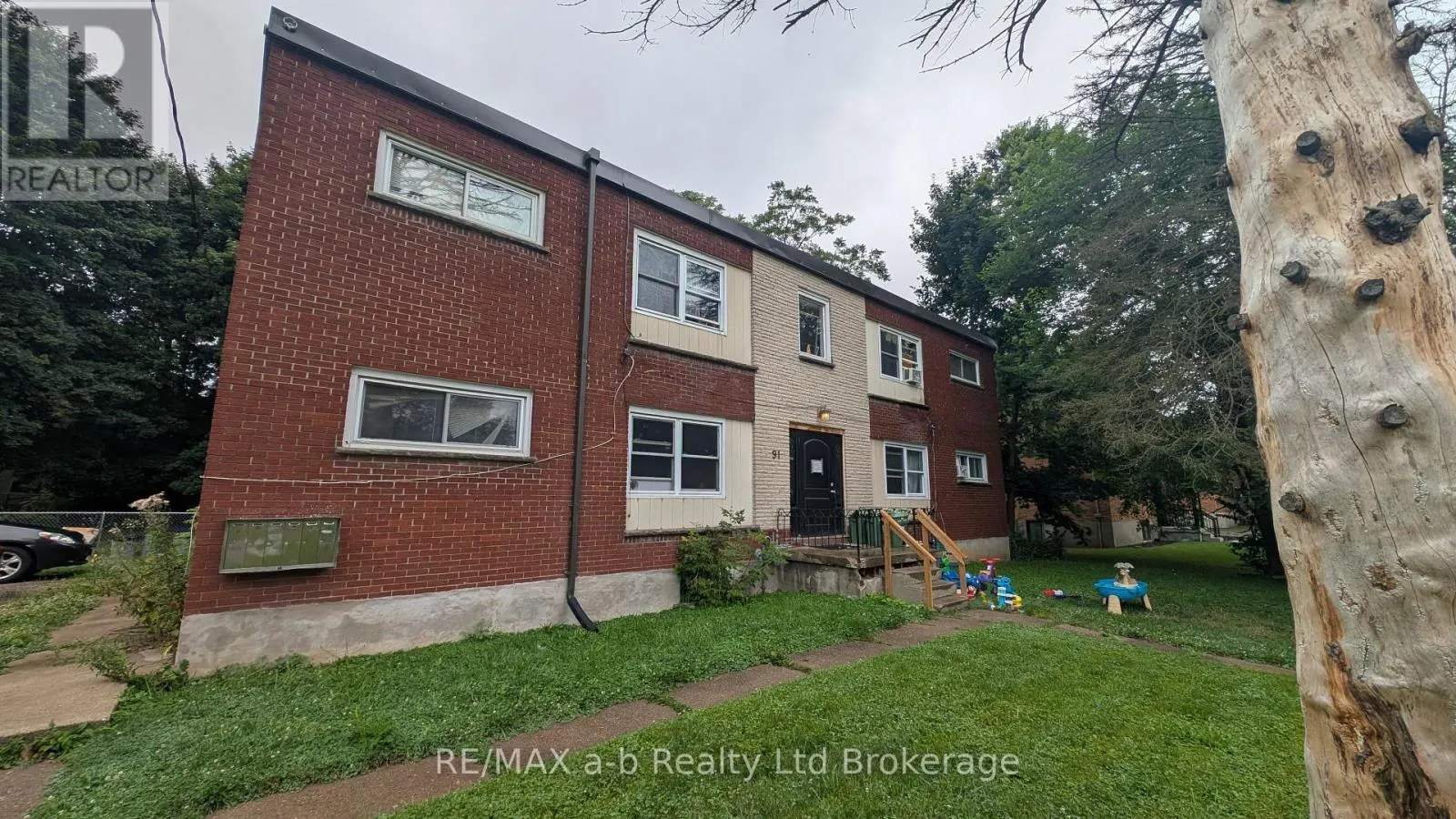 91 KING EDWARD AVENUE