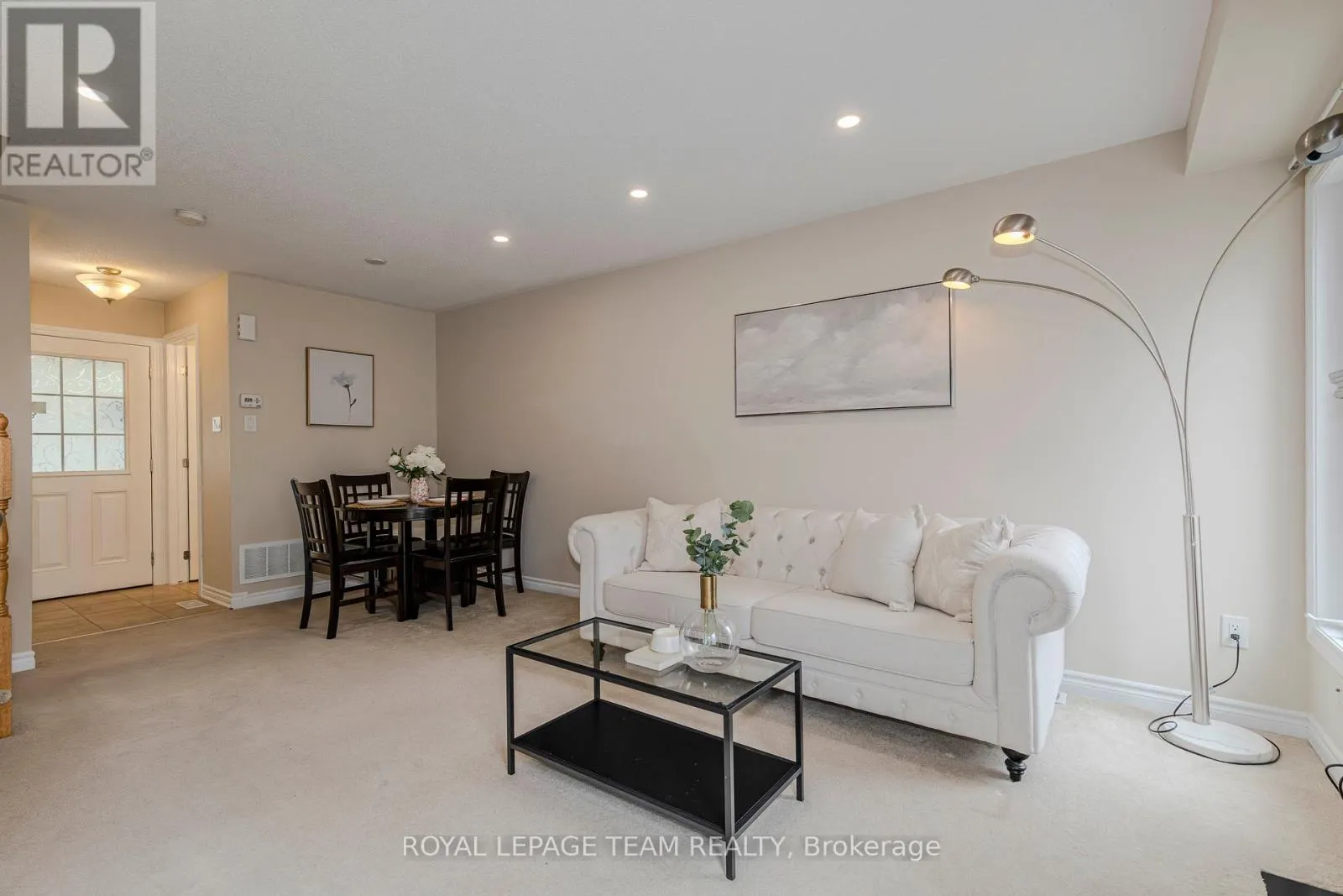 466 MEADOWHAWK CRESCENT