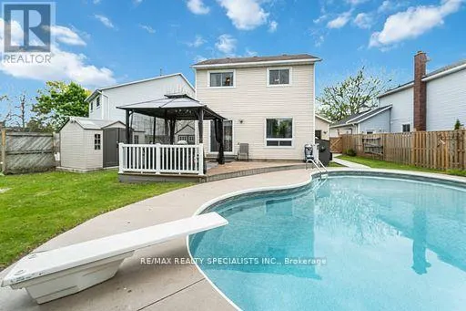 17 RANNIE COURT