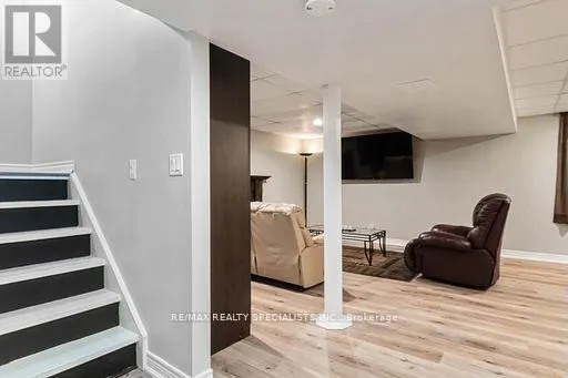 17 RANNIE COURT