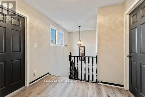 17 RANNIE COURT