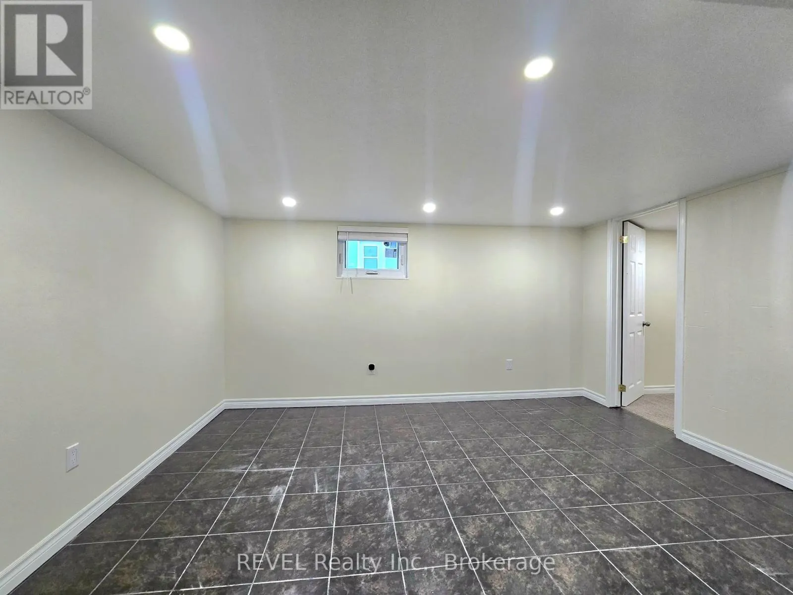 4151 PORTAGE ROAD N