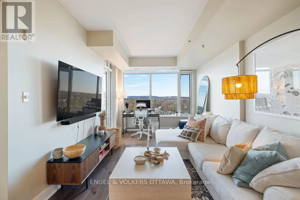 809 - 88 RICHMOND ROAD