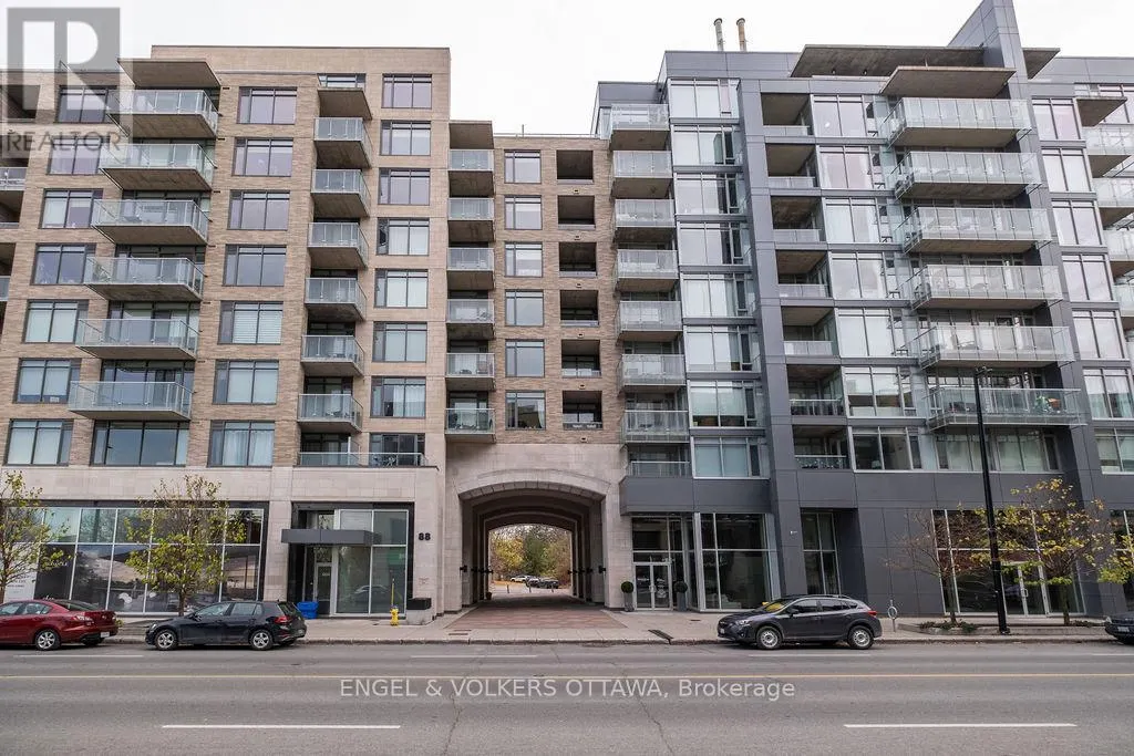 809 - 88 RICHMOND ROAD