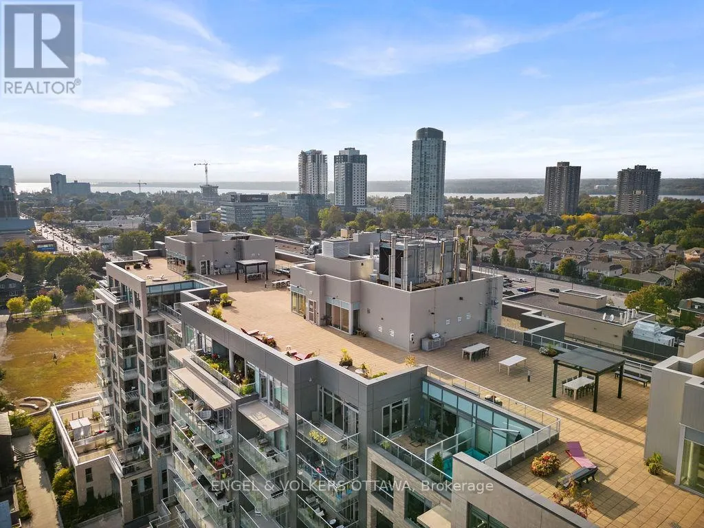 809 - 88 RICHMOND ROAD