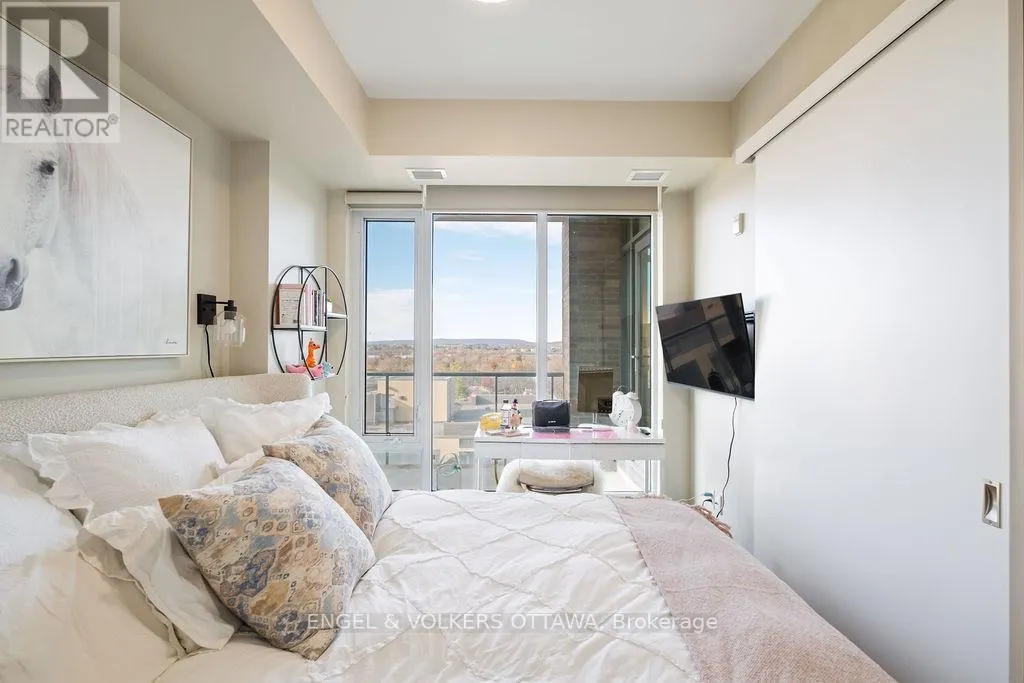 809 - 88 RICHMOND ROAD