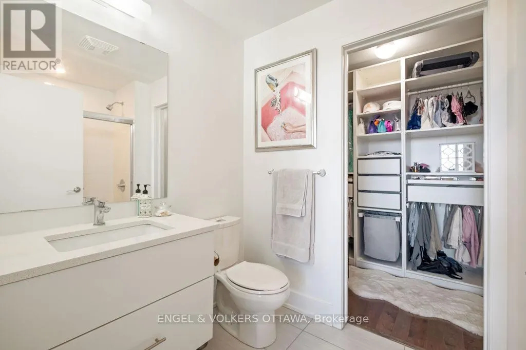 809 - 88 RICHMOND ROAD
