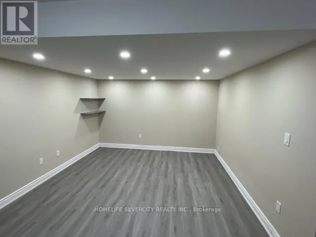 10 HARRISON DRIVE