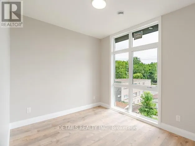 302 - 659 DONAT STREET