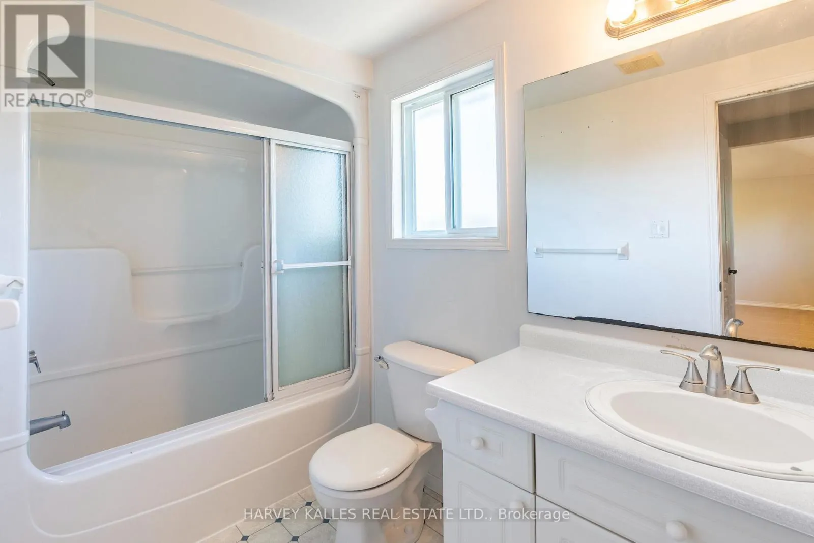 573 WINDJAMMER WAY