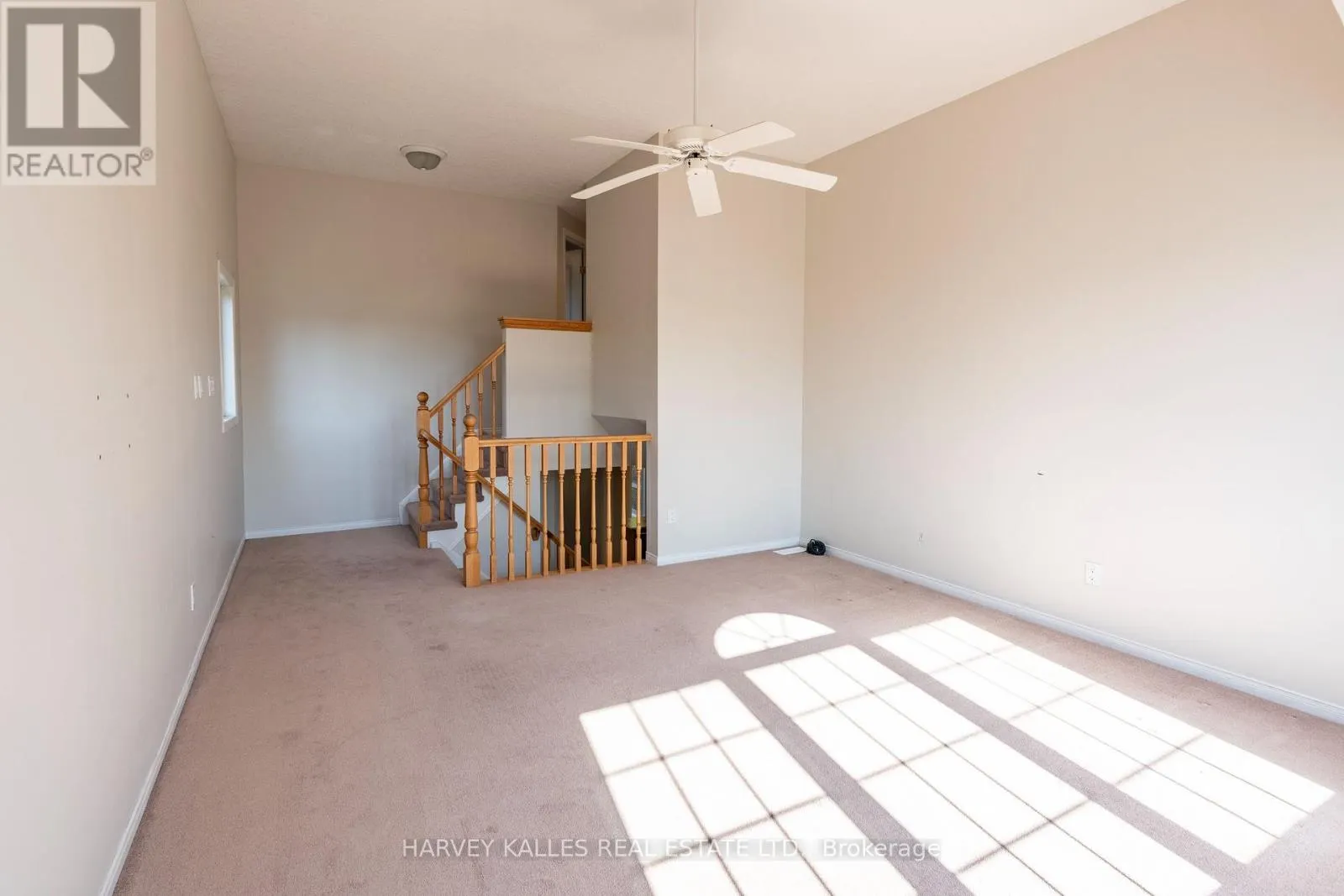 573 WINDJAMMER WAY
