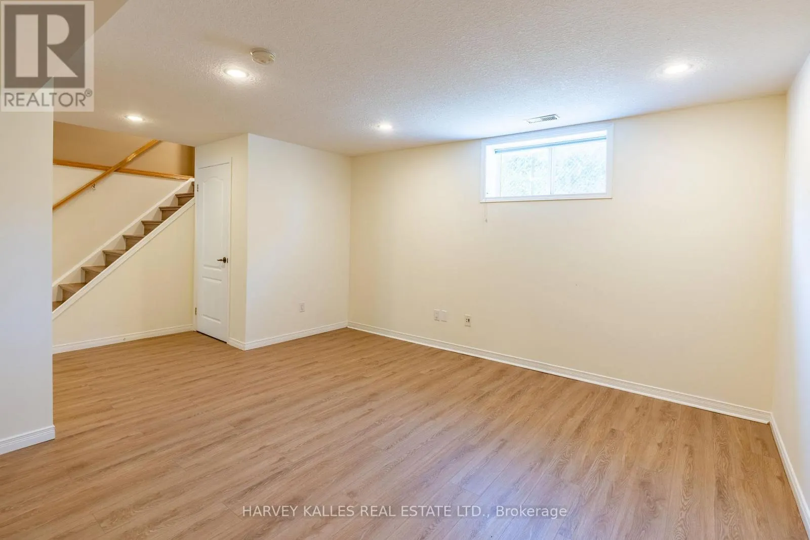 573 WINDJAMMER WAY