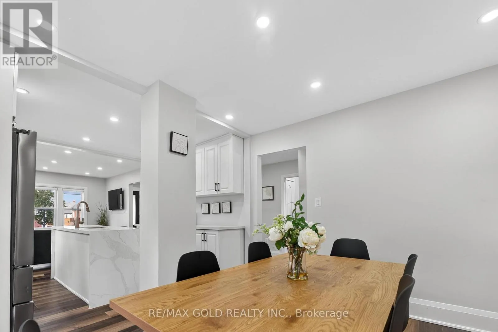 3 WARDROPE AVENUE