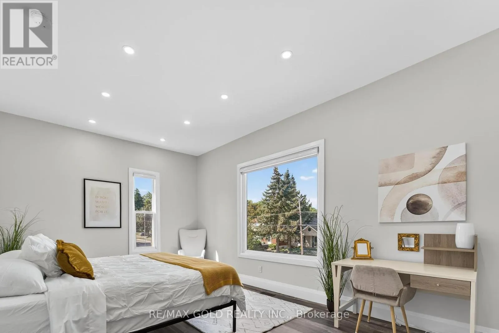 3 WARDROPE AVENUE