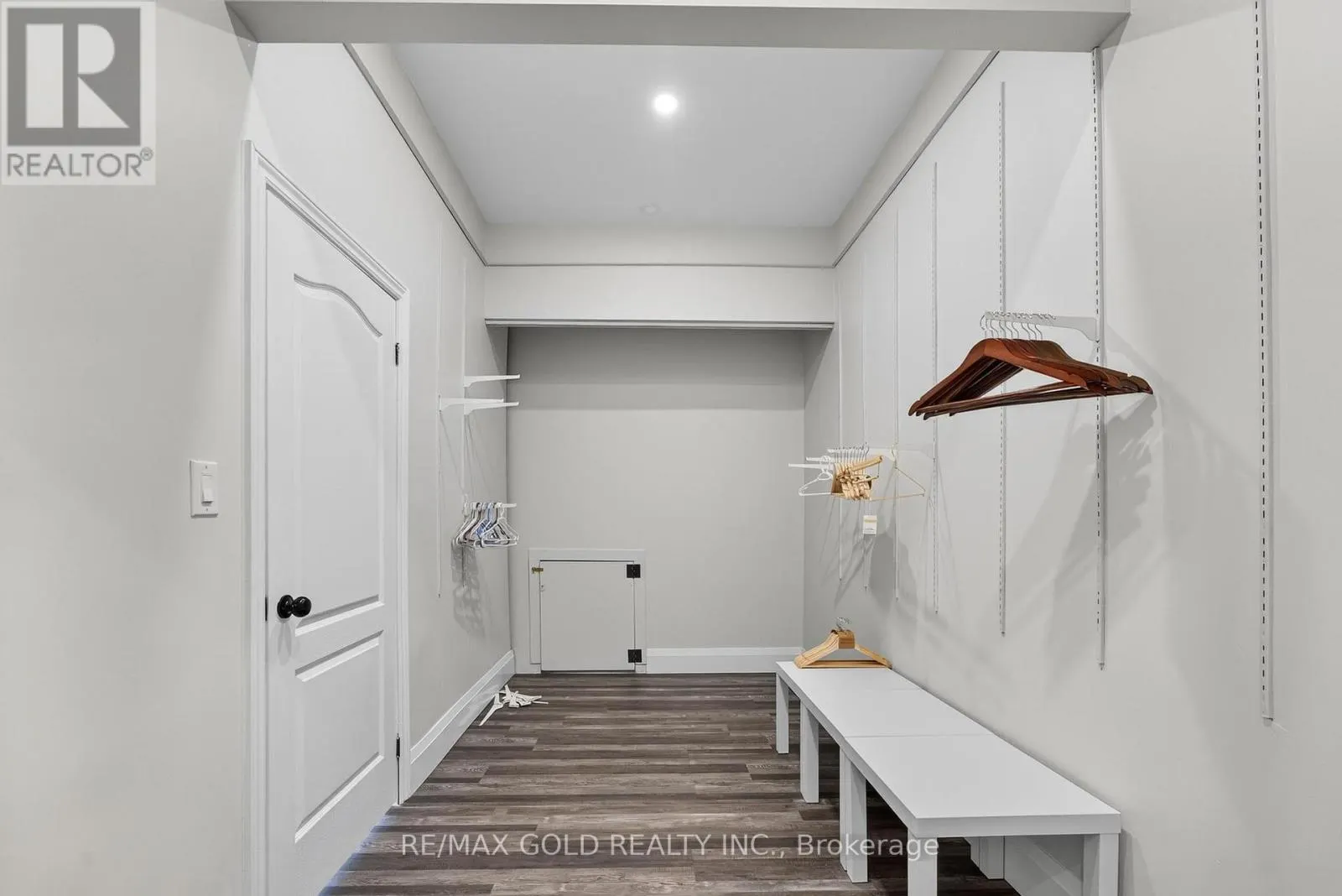 3 WARDROPE AVENUE
