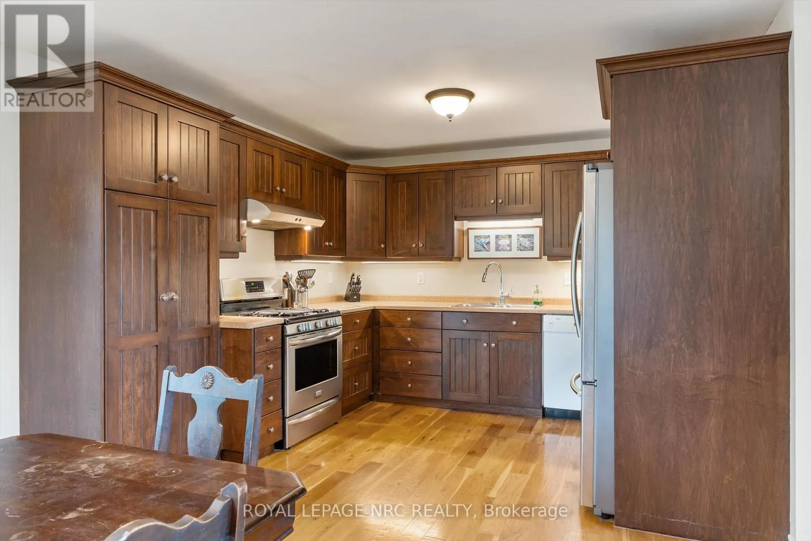 3552 CAMPDEN ROAD