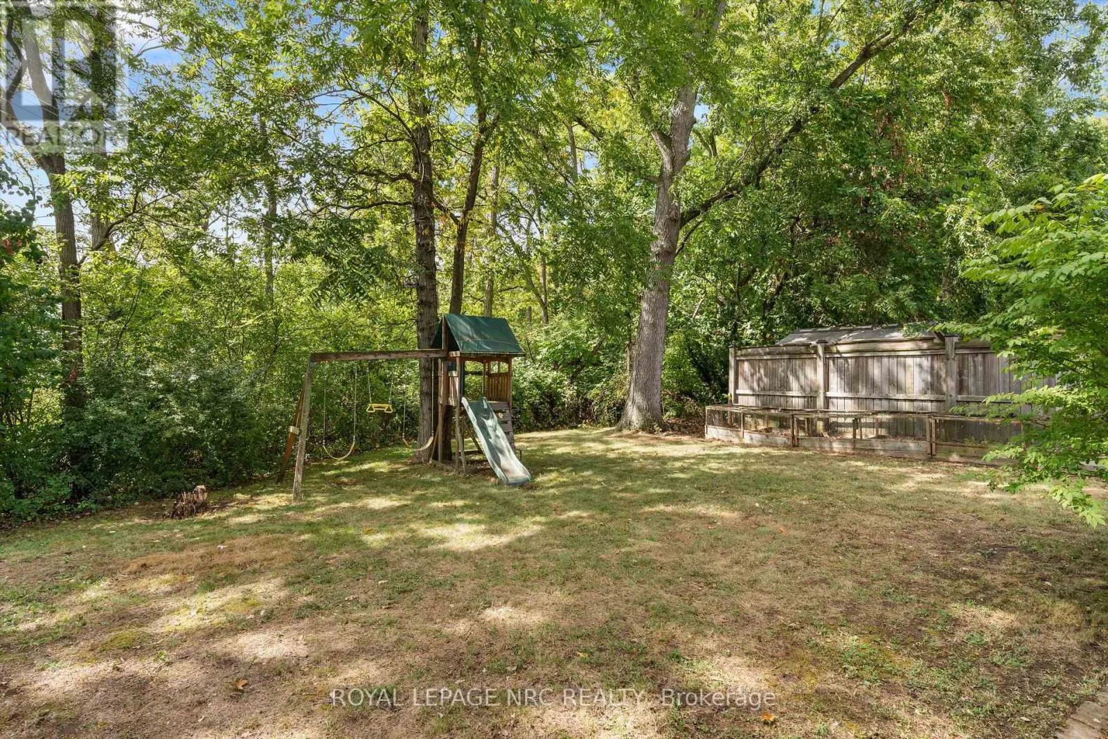 3552 CAMPDEN ROAD