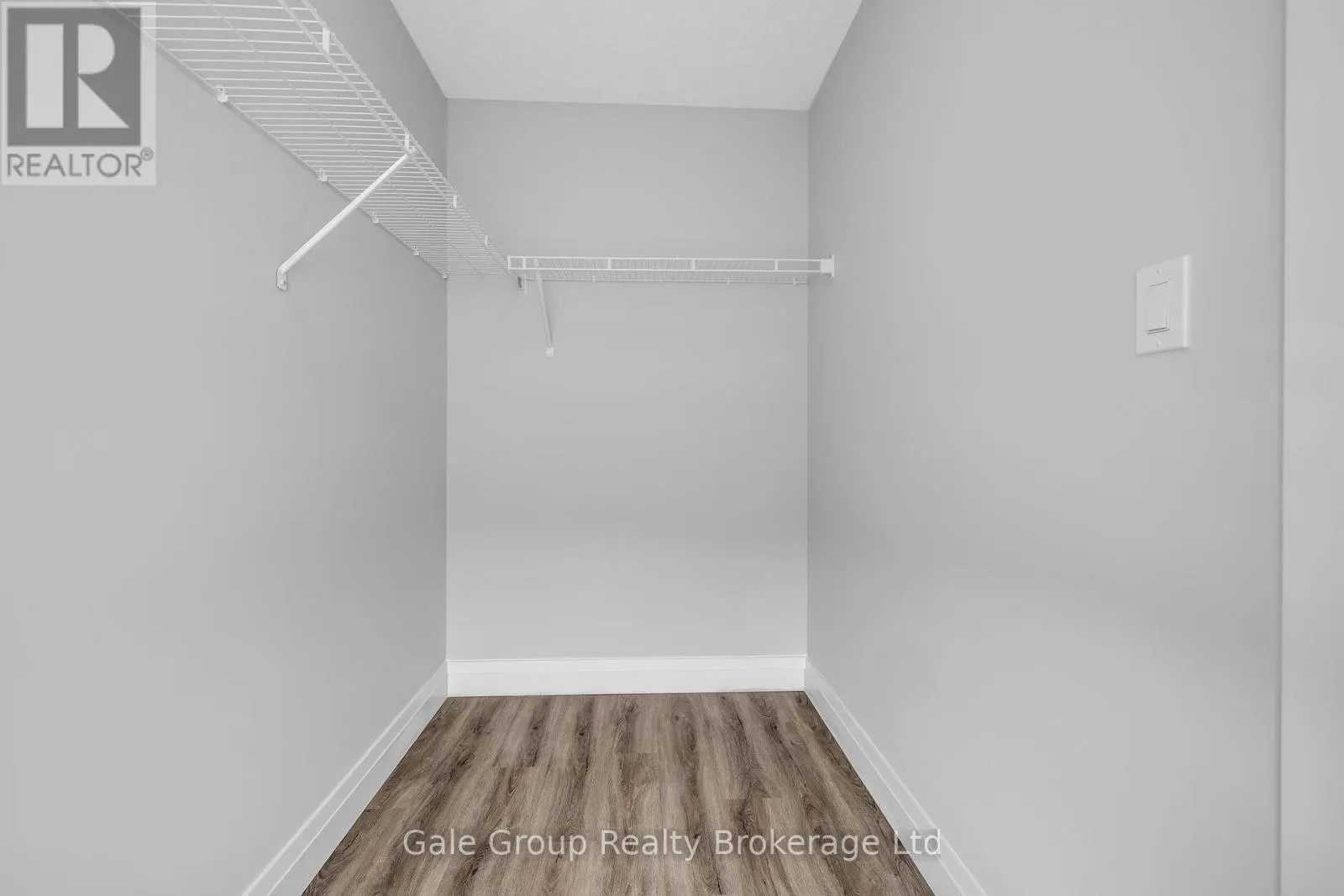 538 FAIRWAY ROAD
