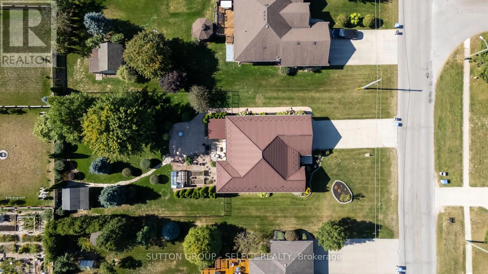 8663 PARKHOUSE DRIVE