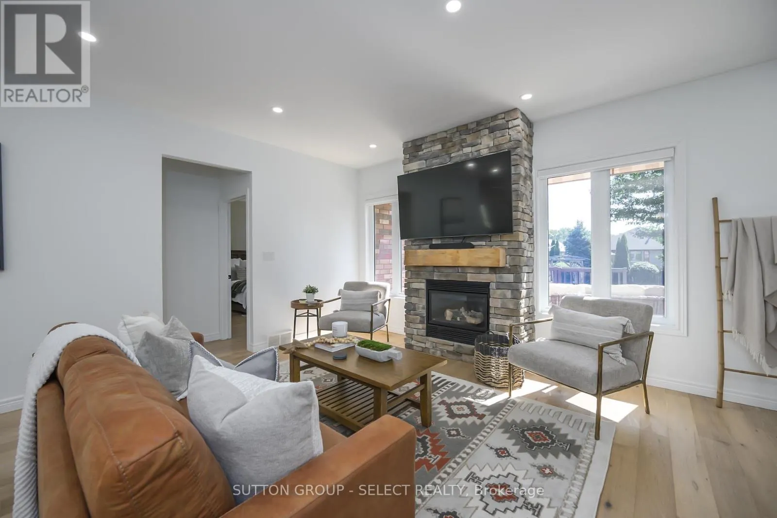 8663 PARKHOUSE DRIVE