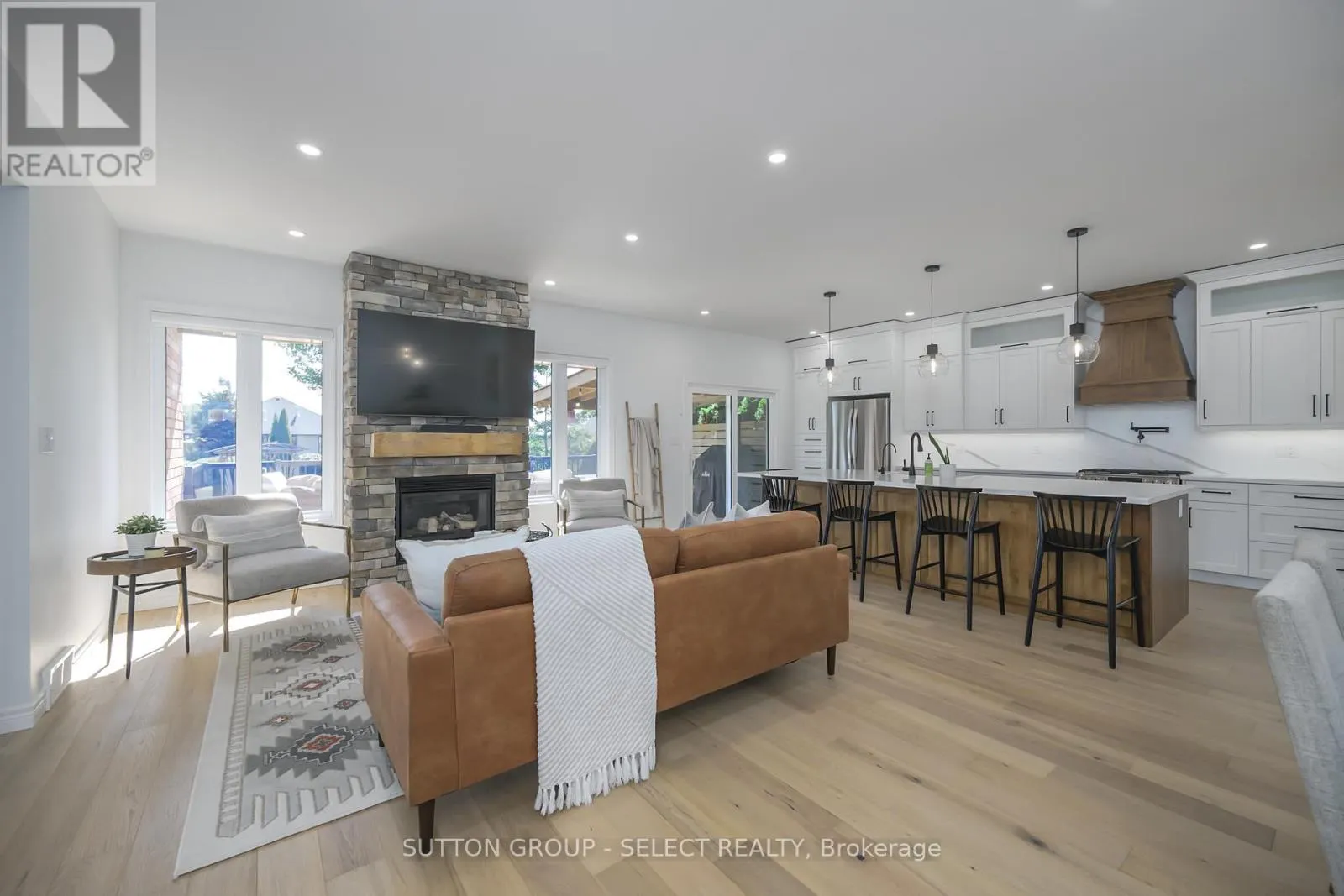 8663 PARKHOUSE DRIVE