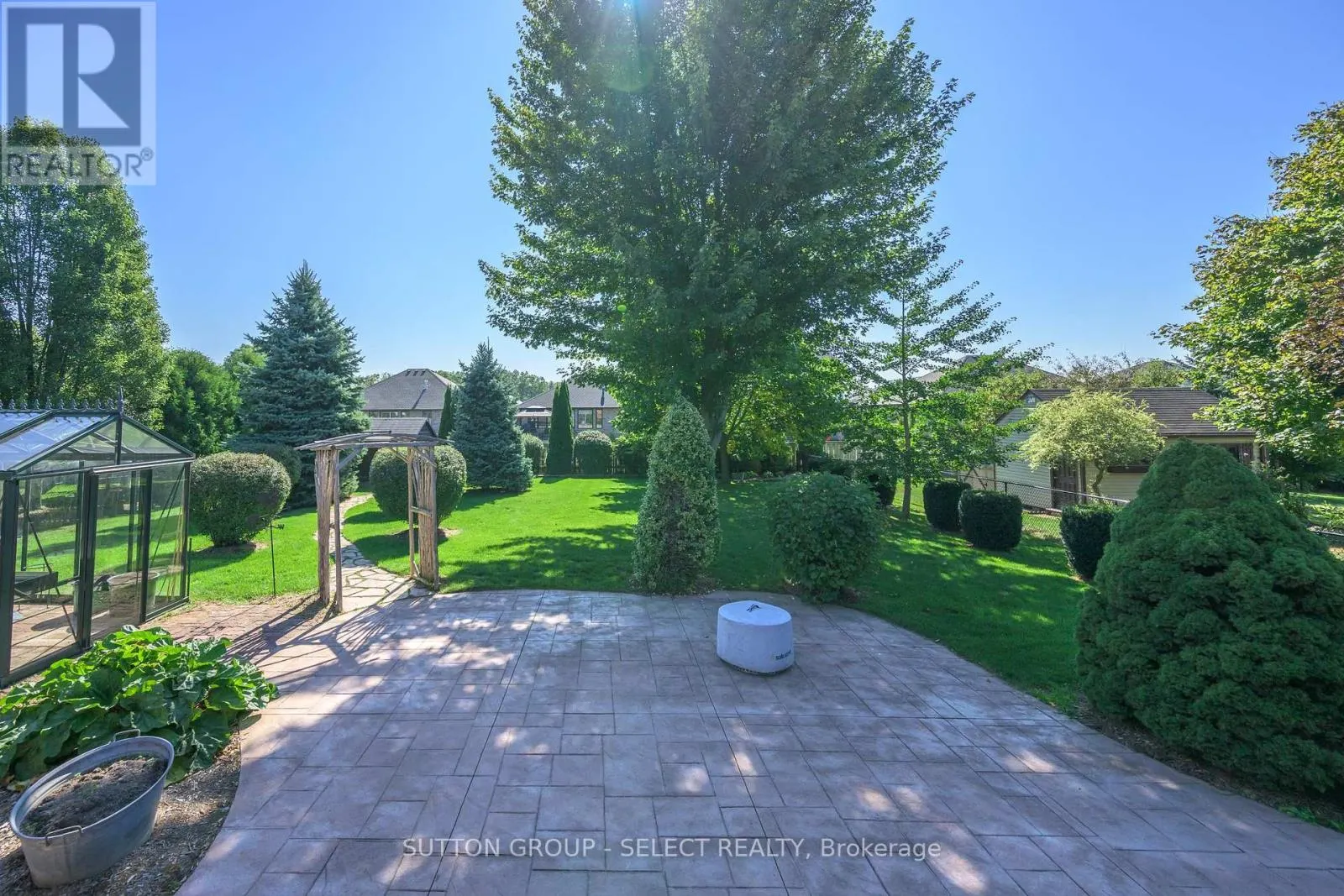 8663 PARKHOUSE DRIVE