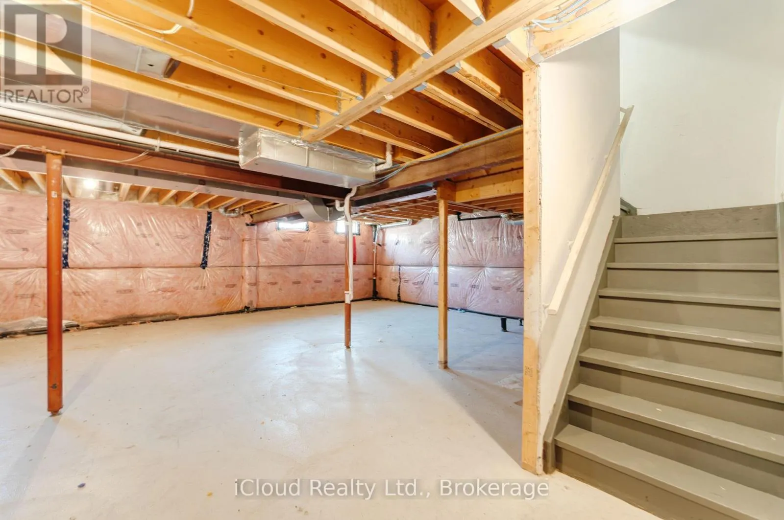 26 MULL AVENUE