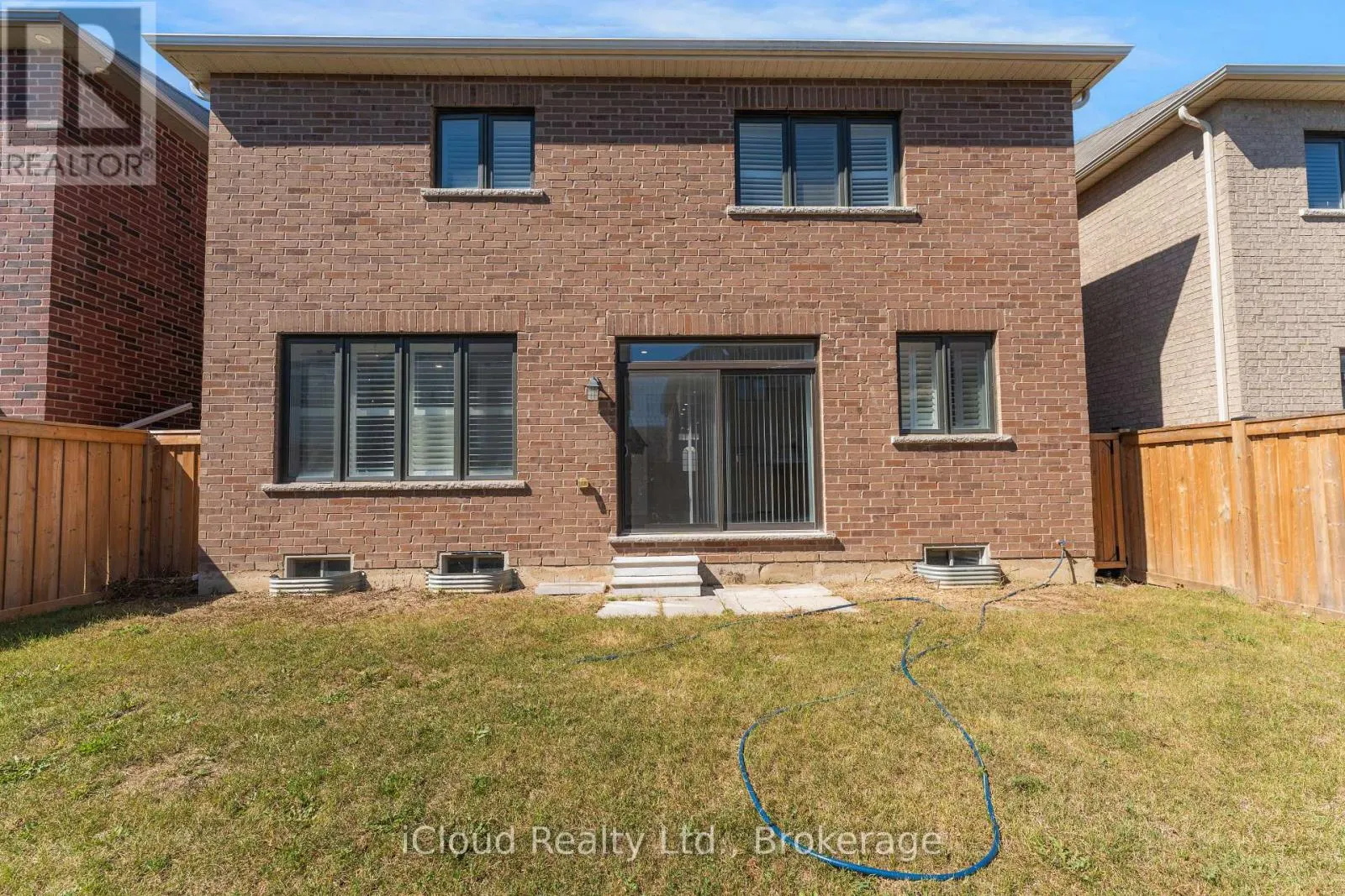 26 MULL AVENUE