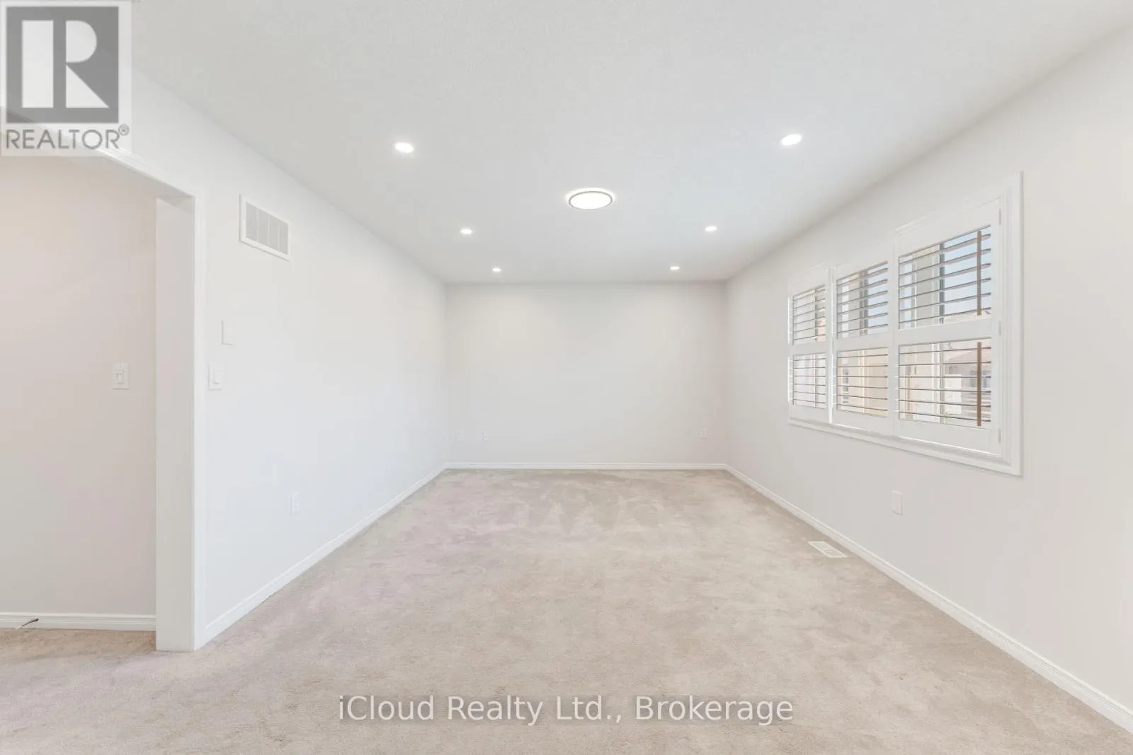 26 MULL AVENUE