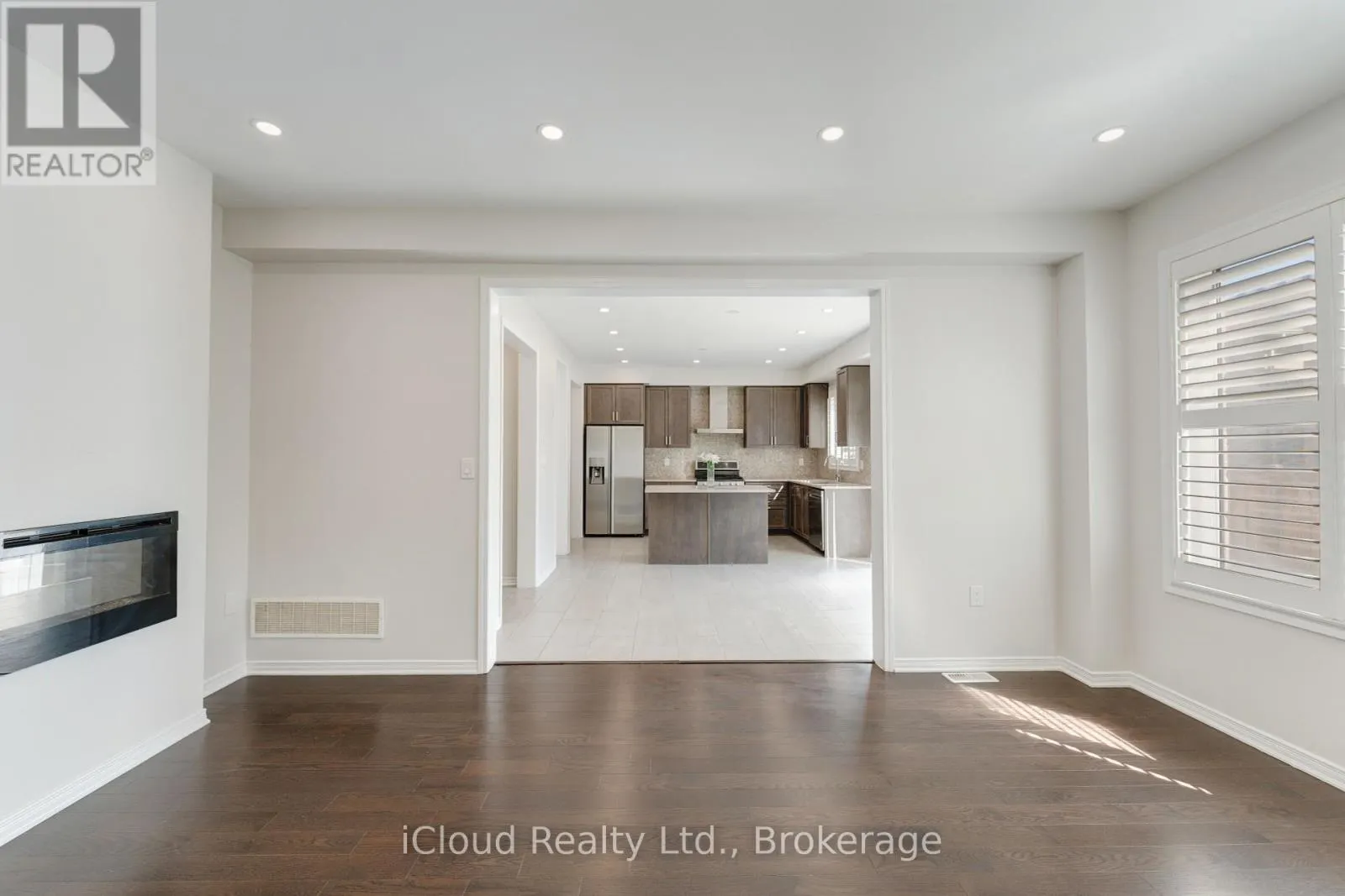 26 MULL AVENUE