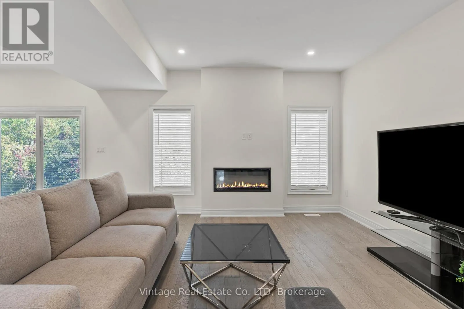 181 HODGKINS AVENUE